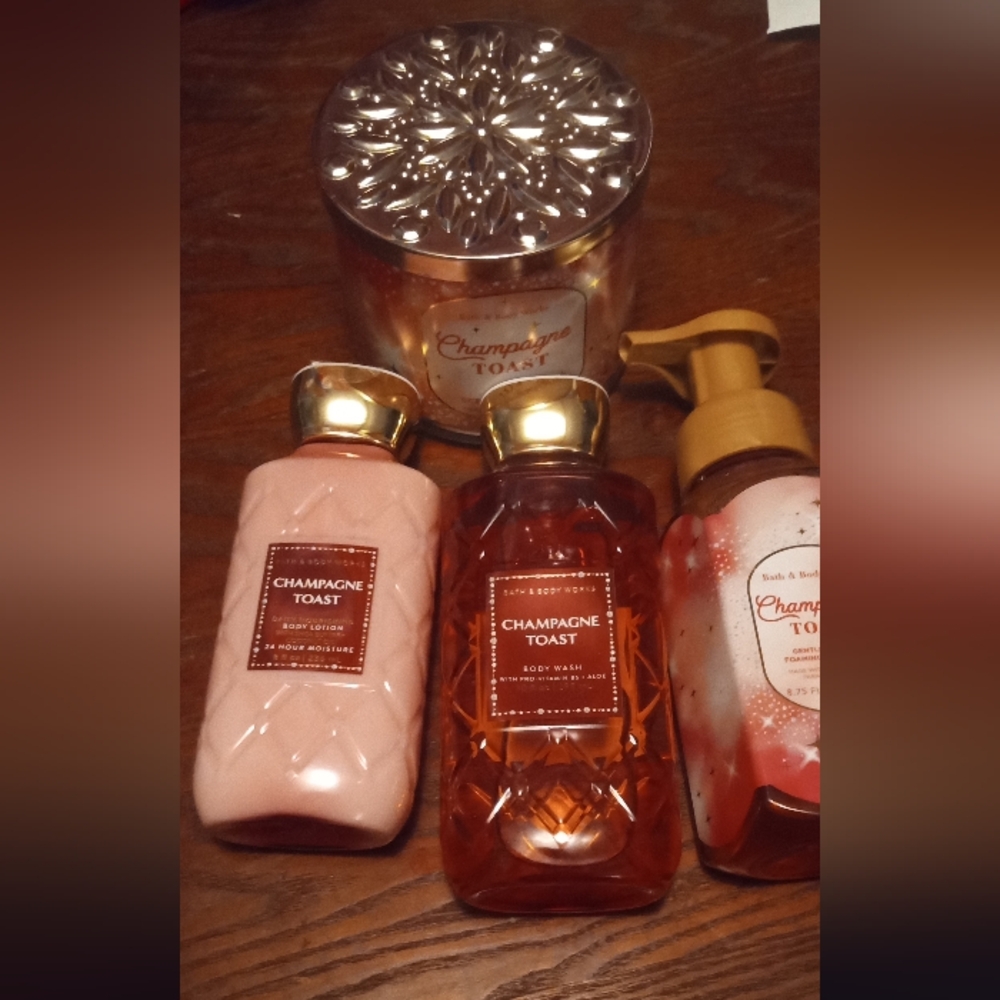 Bath & Body Works Champagne Toast Body Wash - Pink and Orange